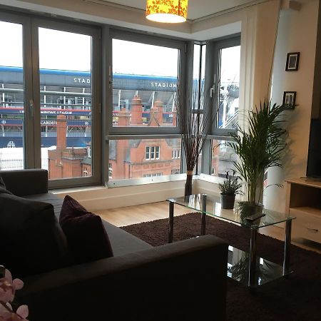 Central Luxury Apartment Cardiff Esterno foto